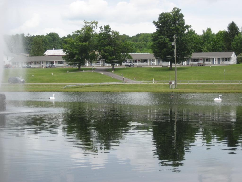 Fountain View Motel Richfield Springs Extérieur photo